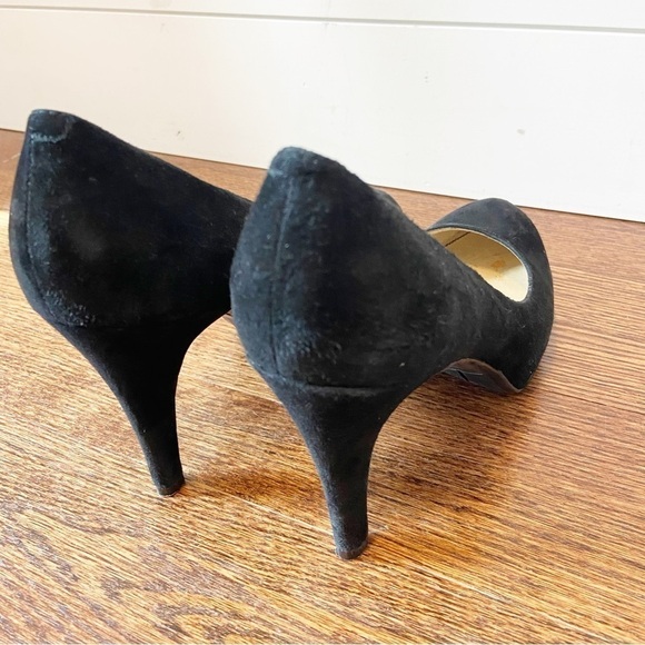 Marc Fisher | Black Suede Rounded Toe Pumps Size 8.5 - Picture 3 of 12